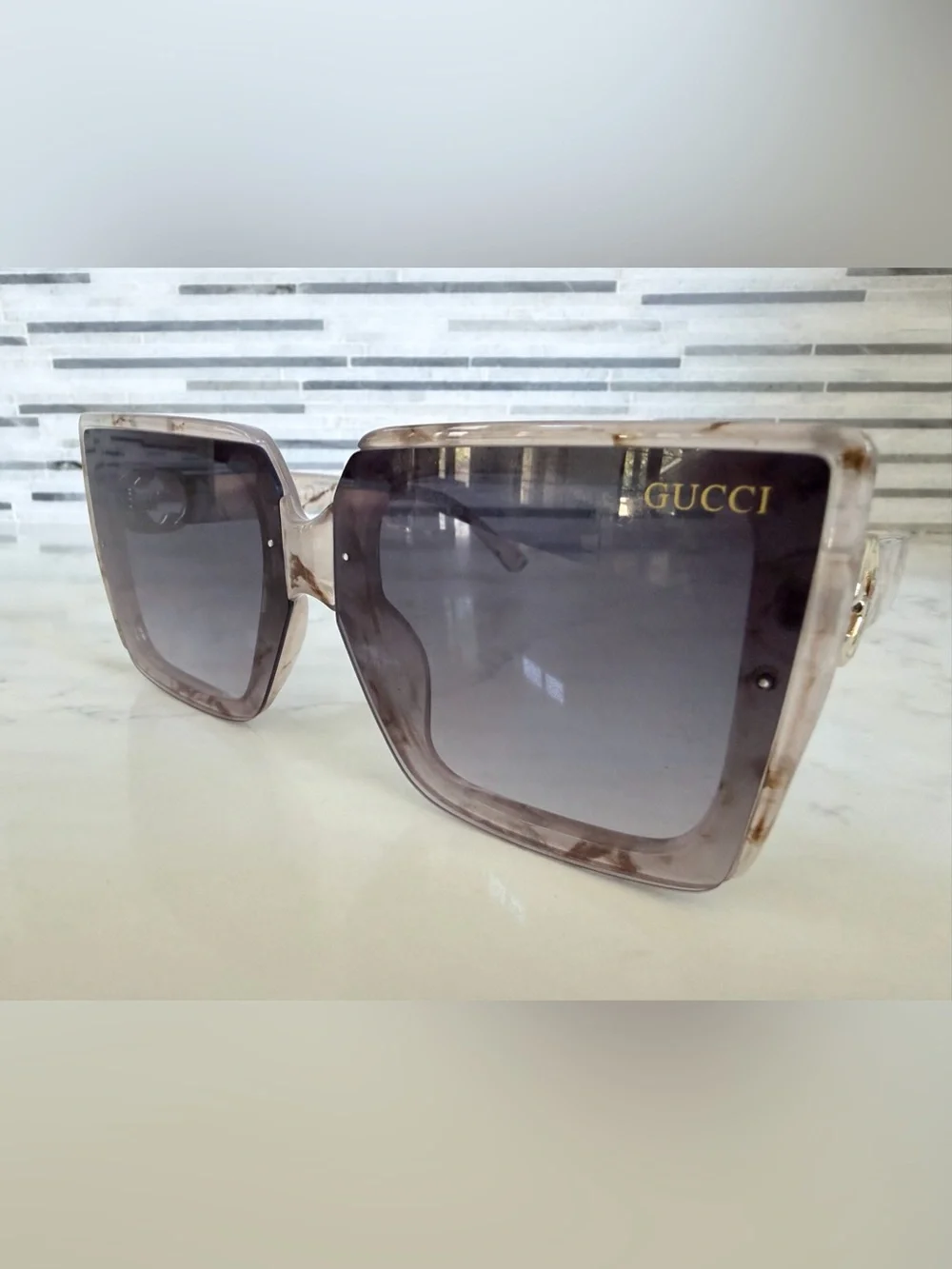 Gucci Women's Square Gradient Gray Sunglasses no case